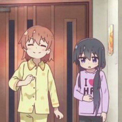 美女COS《巫师3》叶奈法惊艳绝伦 白嫩香肩紫眸勾人